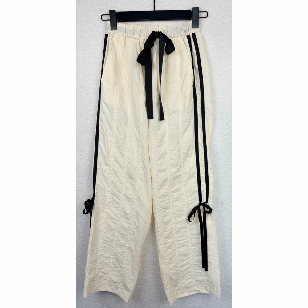 LAGUA GEM • Cream/Black Wide-Leg Ribbon Trim High-Waisted Drawstring Pants, S - Picture 8 of 16